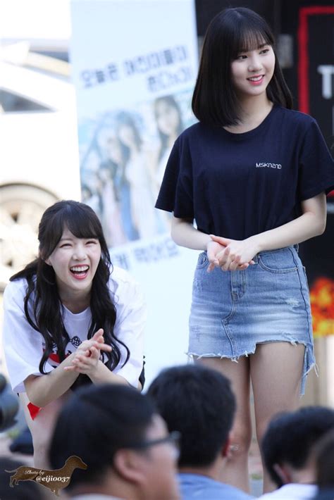 Adorable Eunha Happy Yerin Wacoca K Pop