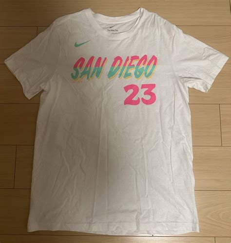 サンディエゴ・パドレス シティコネクト 23 タティスjr Tシャツ メルカリ