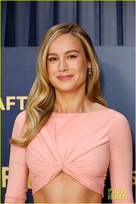 Brie Larson Is Pretty In Pink At Sag Awards 2024 Photo 5017551 Brie Larson Photos Just