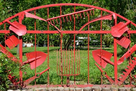 Museo del volo nel castello di San Pelagio D Annunzio partì da qui