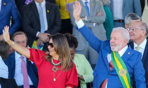 Lula Embarca Para Nova D Li Para Participar Da C Pula Do G