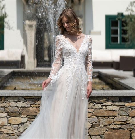 Brautkleider Hochzeitskleider Brautmode Von Steinecker