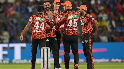 Rcb Vs Srh Live Score Ipl Rcb In Trouble Rcb Score Runs In