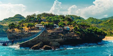 Pantai Timang Gunung Kidul Daya Tarik Aktivitas Liburan Lokasi