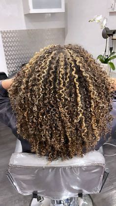 Curlsoneonone Curly Hair With Honey Blonde Highlights Curly Hair And