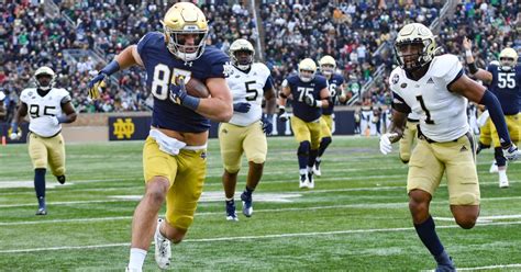 Notre Dame Moves Up 2 Spots In Latest College Football Playoff Rankings