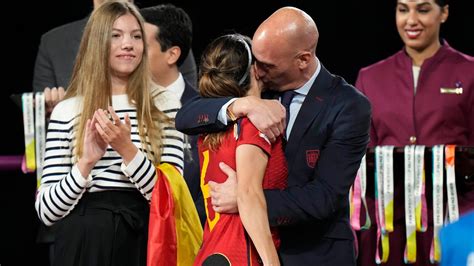 Former Spanish football chief Luis Rubiales quits after kiss scandal | Mint