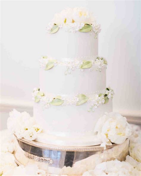 104 White Wedding Cakes That Make The Case For Going Classic Martha