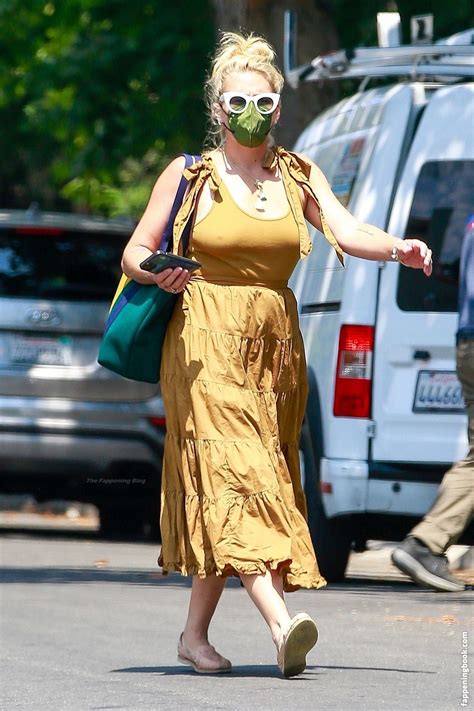 Busy Philipps Nude OnlyFans Leaks Fappening FappeningBook