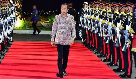 Jokowi Perkenalkan Prabowo Sebagai Presiden Terpilih Di Depan Delegasi