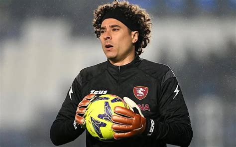 Guillermo Ochoa Elegido Sobre El Mejor Portero De La Serie A Segundo