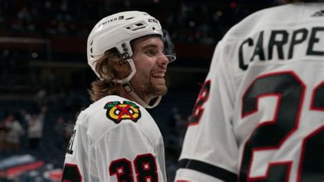 Hagels Ot Goal Lifts Blackhawks Over Blue Jackets 4 3 Abc7 Chicago