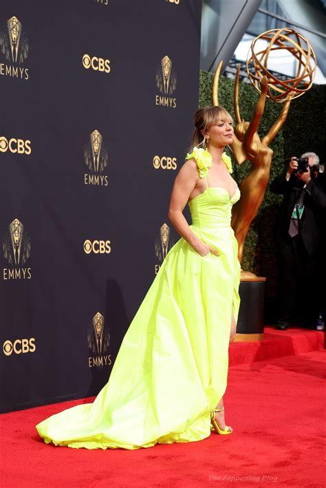 Kaley Cuoco Stuns On The Red Carpet At The 73rd Primetime Emmy Awards