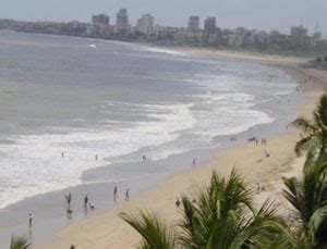 Travel India Tourism and India Tour Packages: Mumbai Beaches