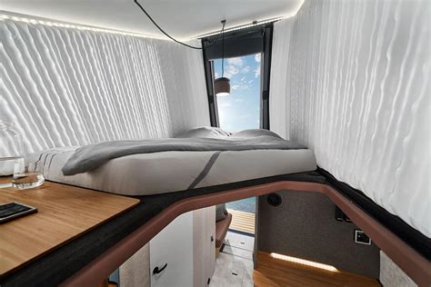 La Chambre Du Hymer Venture S Le Camping Car Du Futur Le Monde Du