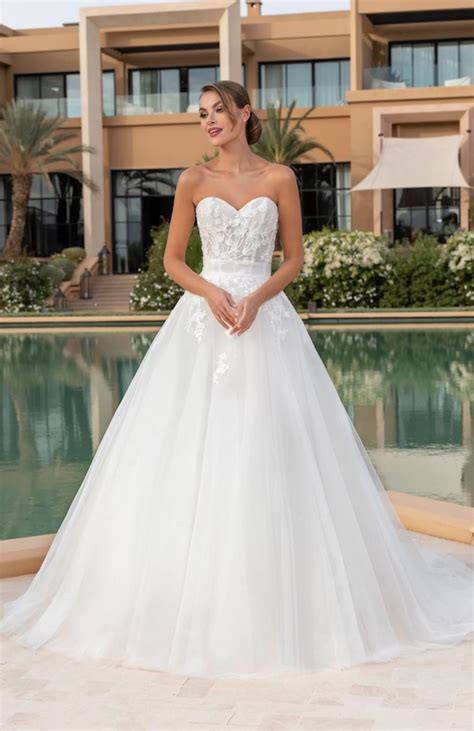 Modèle 242 01 Divina Sposa Mariée fr