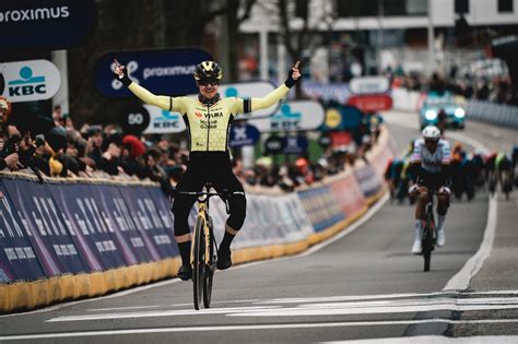 Omloop Het Nieuwsblad Jan Tratnik Po Serii Atak W Visma Lease A