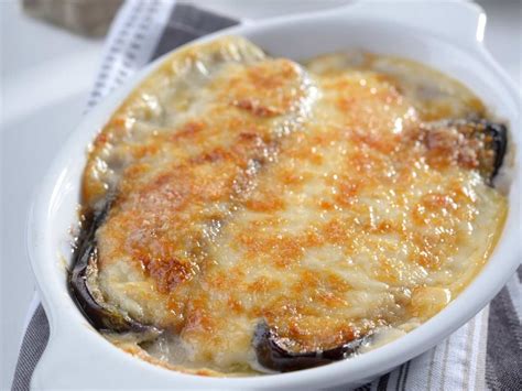 Parmigiana Bianca Di Melanzane Arricchita Con Cremosa Besciamella