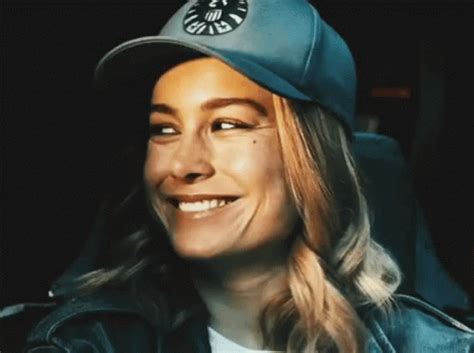 Captain Marvel Brie Larson GIF - Captain Marvel Brie Larson Laughing - Discover & Share GIFs