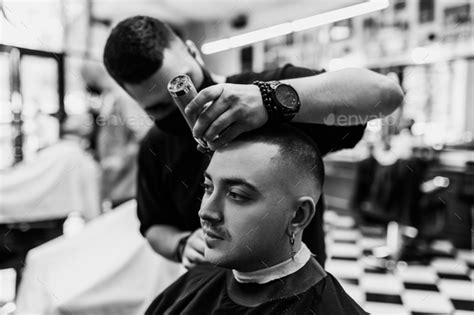 Men S Beauty Salon Men S Haircut In A Barbershop Stock Photo By Kall1st0