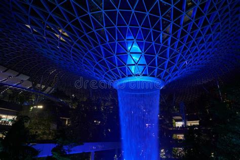 Jewel Changi Airport editorial image. Image of attraction - 158286530