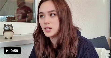 Savage Dad Gives His Daughter A Dildo To Suck Her Blackheads 9GAG