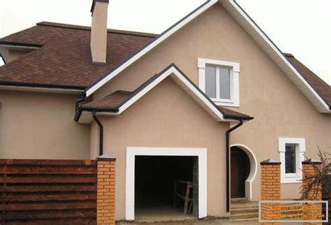 Dekorativni dizajn fasade kuće фото | Outside house colors, Modern ...