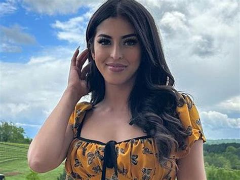 Porn Star Sophia Leone S Mom Told Cops She Drank Had Suicidal Thoughts Social Schmuck