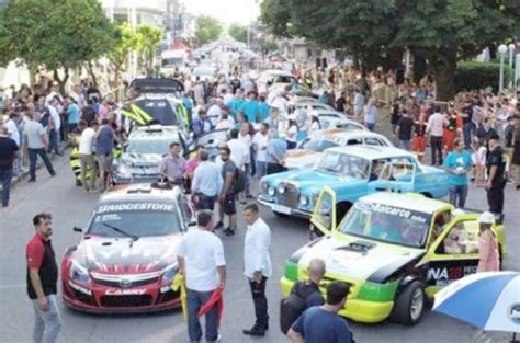 Los Nocheros FMK Axel Y Turf En La Fiesta Del Automovilismo En