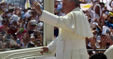 El Papa alentó a miles de feligreses El mejor vino está por venir