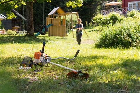 Comment démarrer une débroussailleuse STIHL STIHL