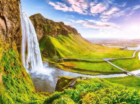 14 Mind Blowing Facts About Seljalandsfoss