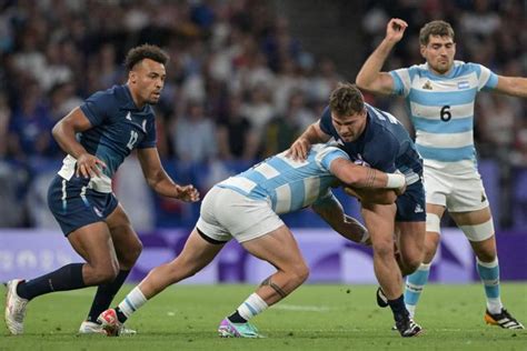 Jo Paris Les Bleus Du Rugby De Dupont Battent L Argentine Et