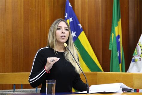 Tatiana Lemos quer mais guardas municipais nos terminais em horários de