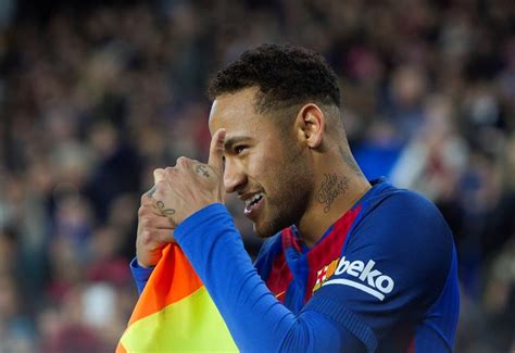 Neymar Revoluciona Las Redes Con Un Comentario A Su Novia