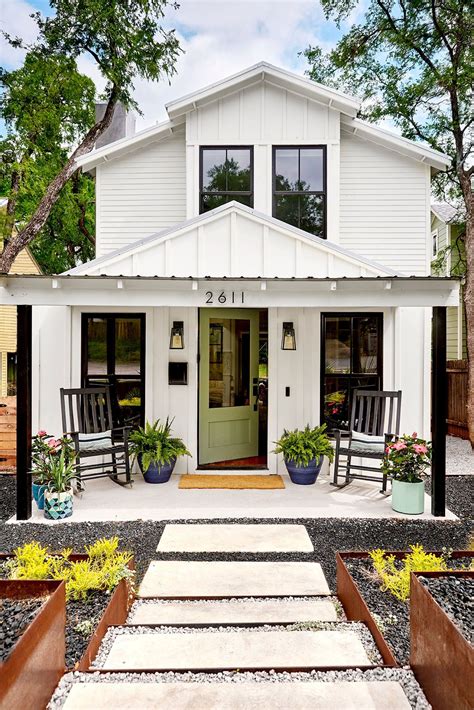37 Curb Appeal Ideas for the Best Front Yard on the Block | White