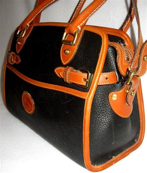 Excellent Dooney And Bourke Vintage Purse Black Crossbody