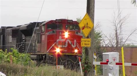 Cn Train 8806 Sd 70m 2 Youtube