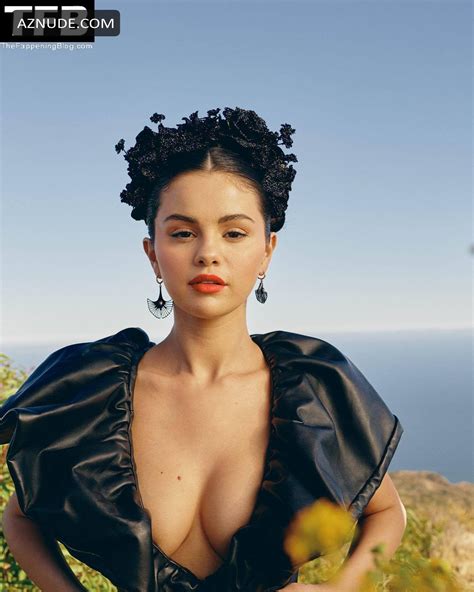Selena Gomez Nude And Sexy Photos Collection From Various Social Media Posts And Outings AZNude