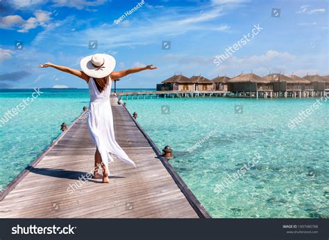 28 413 Maldives Tourist Images, Stock Photos & Vectors | Shutterstock