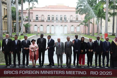 Posicionamento do Brics sobre Irã expõe divisão de países - 25/06/2025