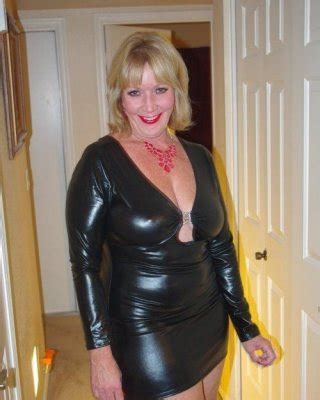 Latex Rubber Milf Mature BBW April Issue Porn Pictures XXX Photos Sex Images 3942653 Page 5