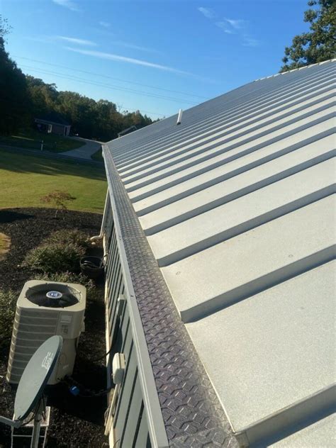 Best Gutter Guards for Metal Roofs - HomeCraft Gutter Protection