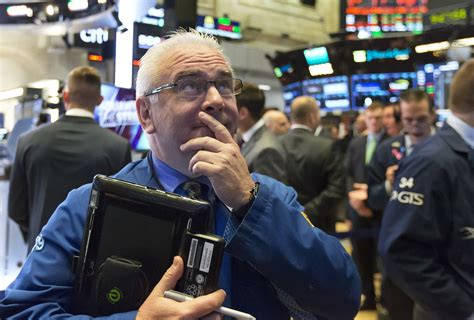 Wall Street Cierra Con Resultados Mixtos Ap News