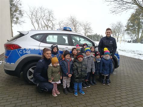 Chełmińscy policjanci odwiedzają przedszkolaków w ramach działań