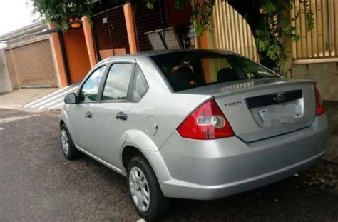 Ford Fiesta Sedan 1 0 Mpi Sedan 8v Flex 4p Manual Prata Flex 2006 Usado