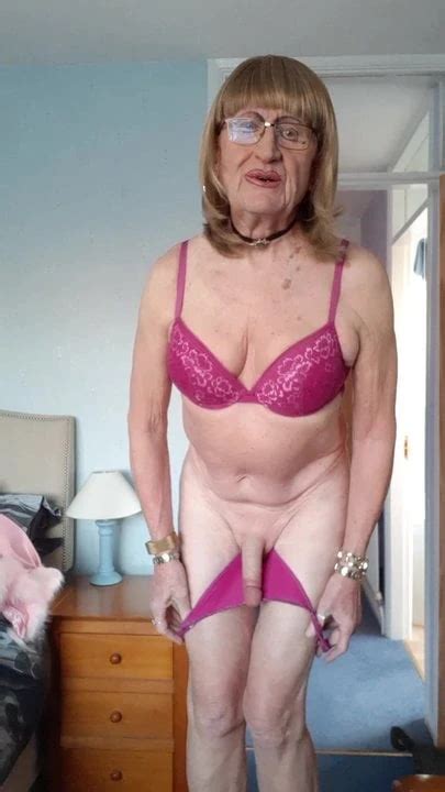 Kazzie Wearing Bra And Panties Gay Man Porn XHamster