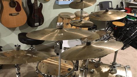 9 Different Types of Cymbals to Complete Your Drum Set