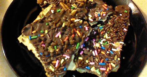 Soda cracker chocolate candy recipes - 6 recipes - Cookpad