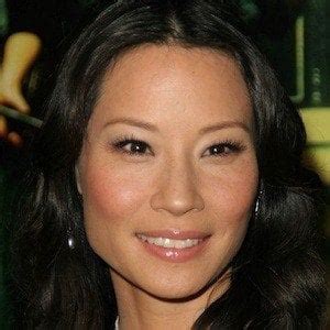 Lucy Liu - Age, Family, Bio | Famous Birthdays